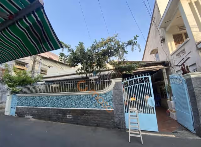 Bán nhà hẻm đường 275 Quận 9, TP.HCM – 3 phòng ngủ, giá 23 tỷ Bán nhà hẻm đường 275 Quận 9, TP.HCM – 3 phòng ngủ, giá 23 tỷ